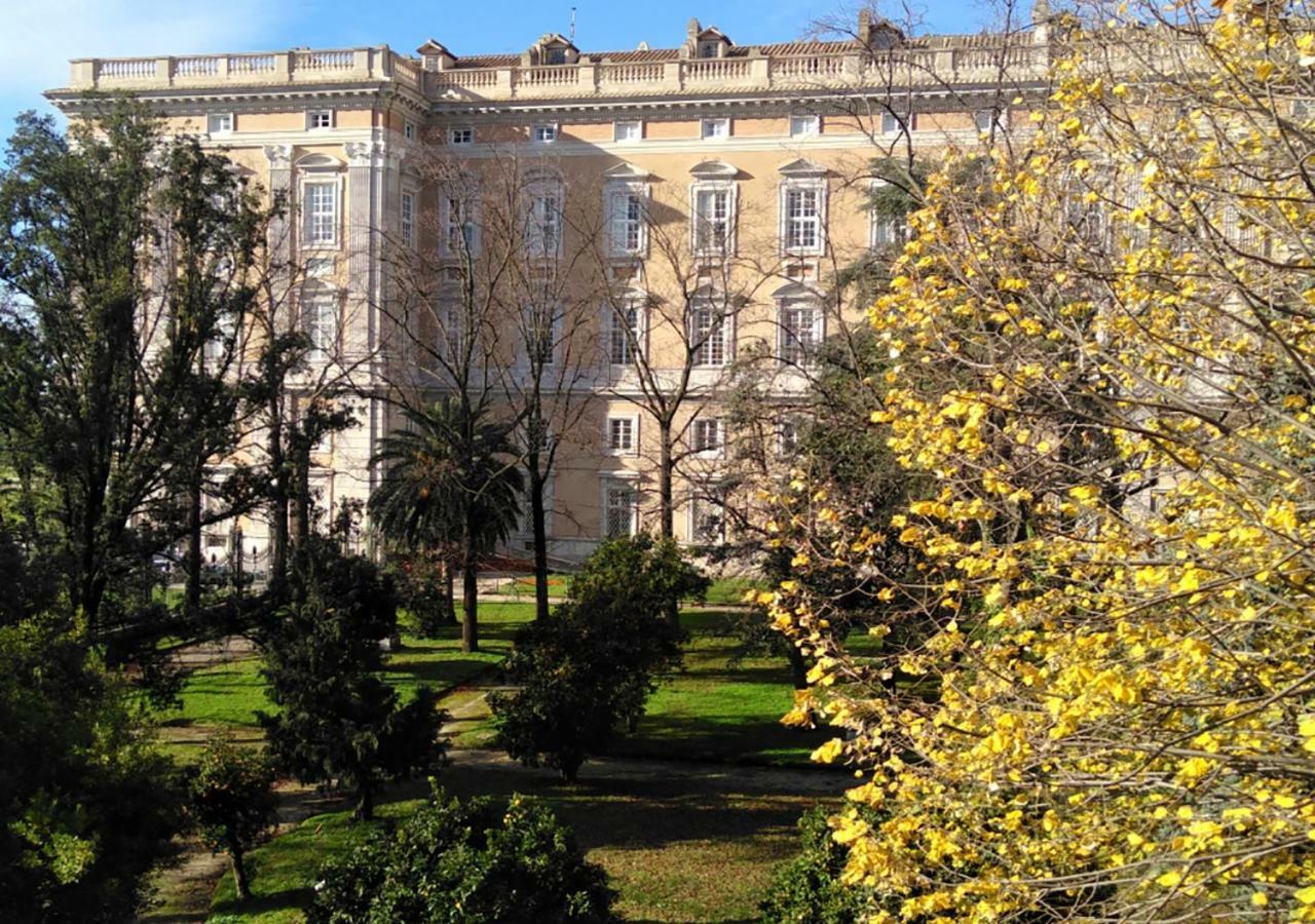 Maria Carolina Casavacanze Apartment Caserta Luaran gambar